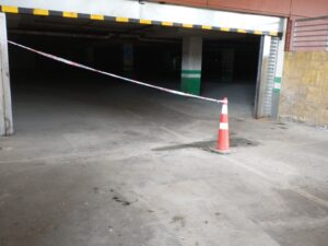 Servicio de Sello Hidráulico (Filtraciones por Napas). Aplicación Poliuretano hidroreactivo, Mall 7 Zofri